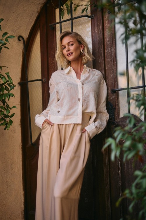 NKS02167 Adora Blouse Embroidery 17 off white NKS02167 Adora Blouse Embroidery 17 off white